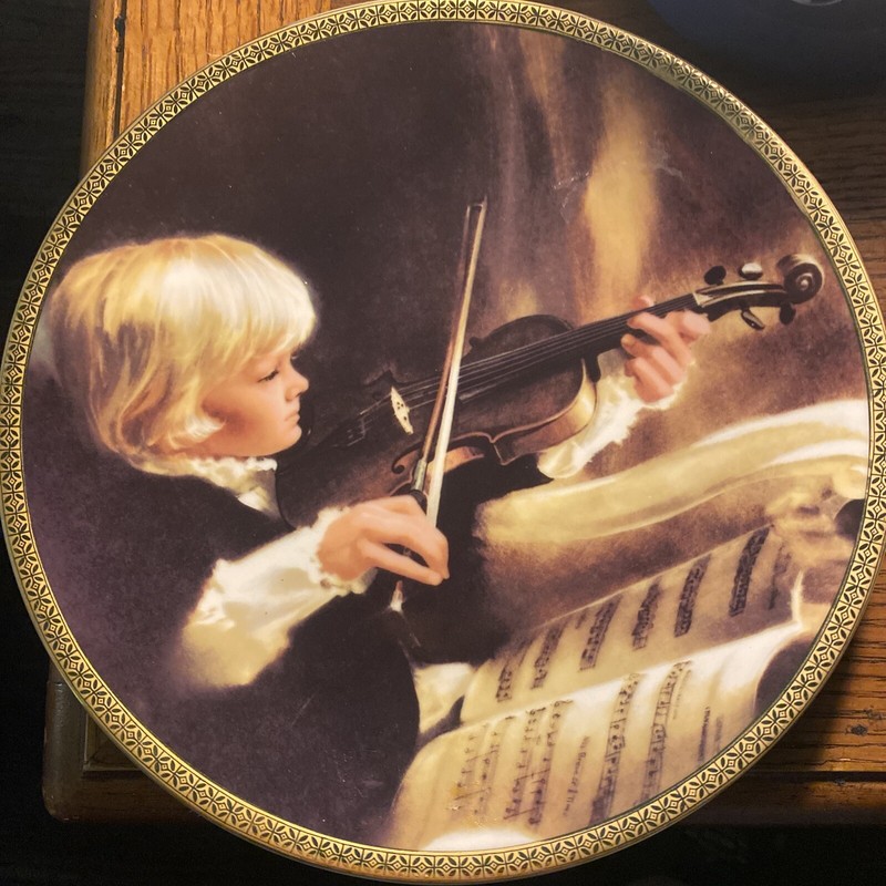 THE YOUNG VIRTUOSO - DONALD ZOLAN - MODERN MASTERS COLLECTOR PLATE IN BOX