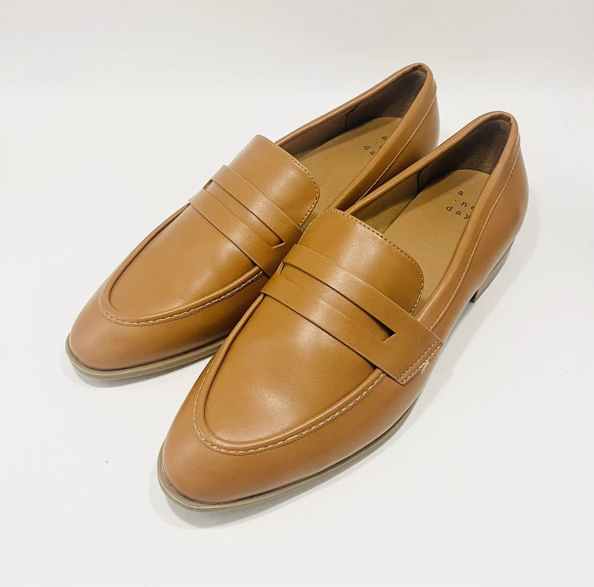 A new shop day loafers