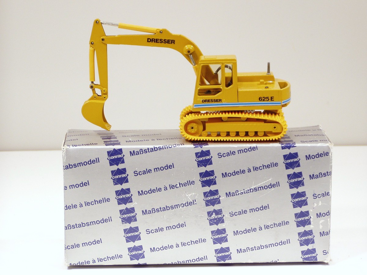 Dresser 625E Track Excavator - 1/50 - Conrad #2819 - MIB | eBay
