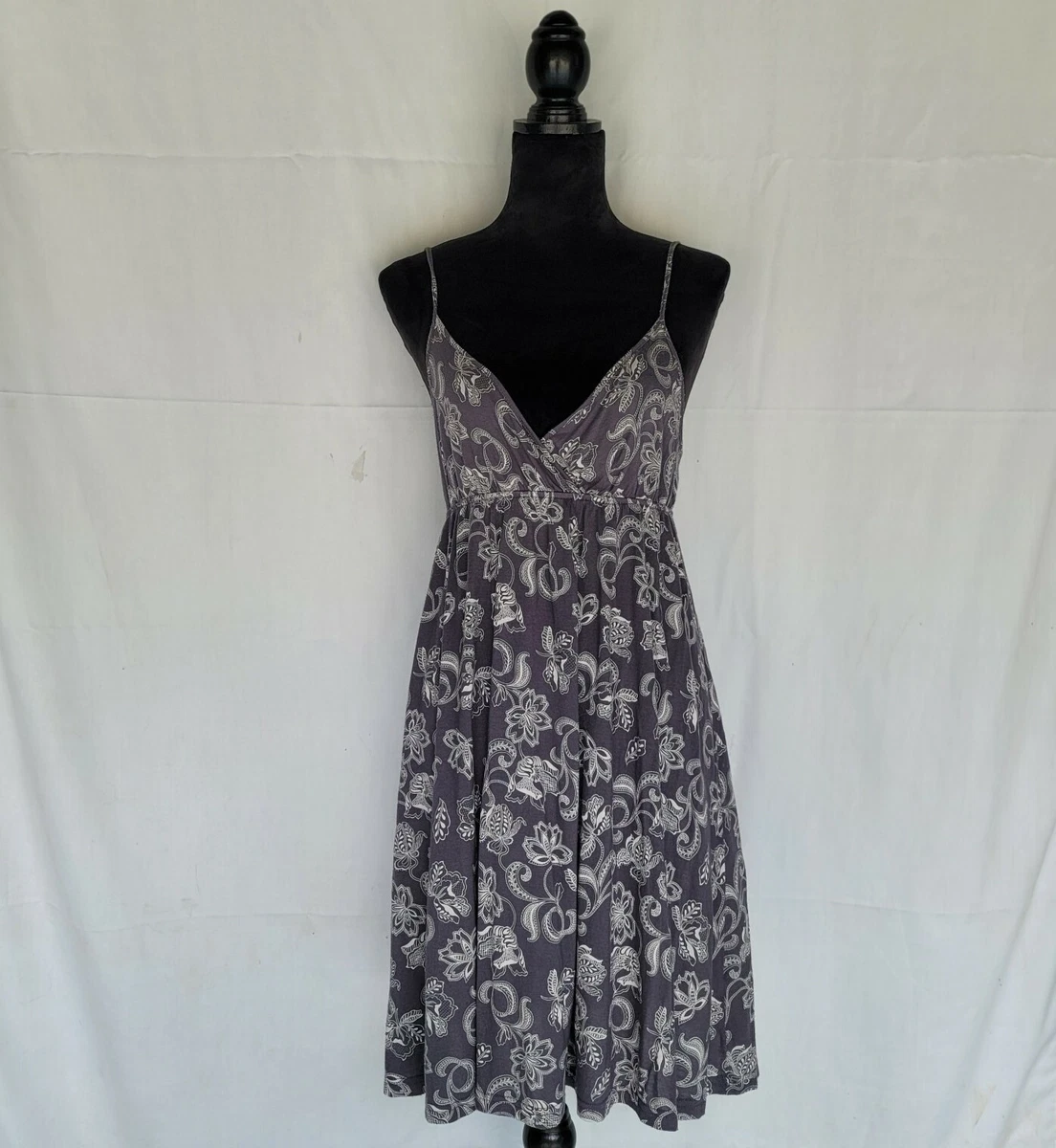 Banana Republic Gray White Floral Nightgown Night Dress Stretch