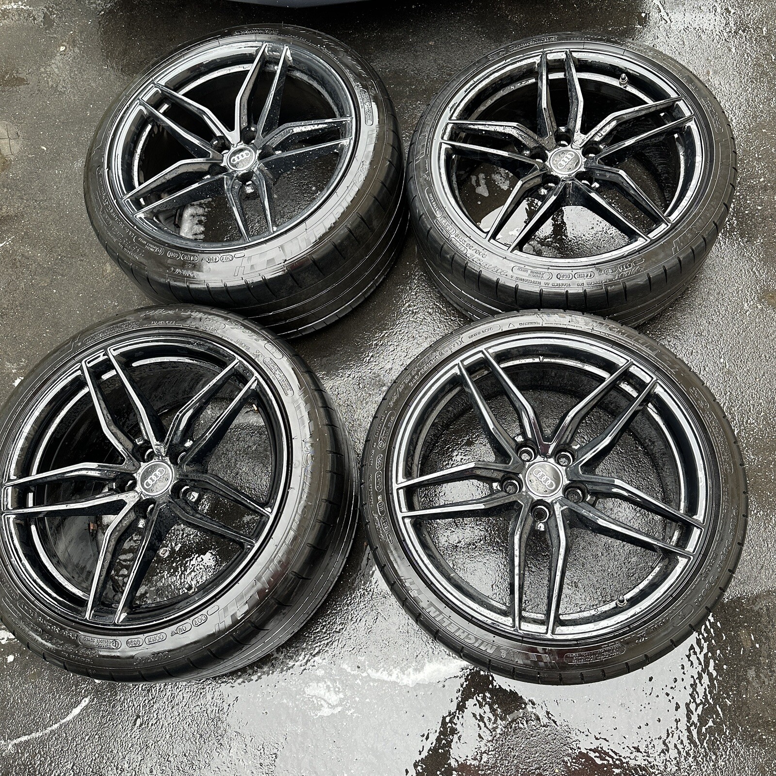 Audi R8 v10+ wheels