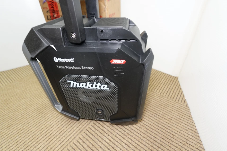 Makita MR005GZB Job Site Radio 40Vmax 18V 14.4V 10.8V Black Body Only Open Box - Image 3 of 4