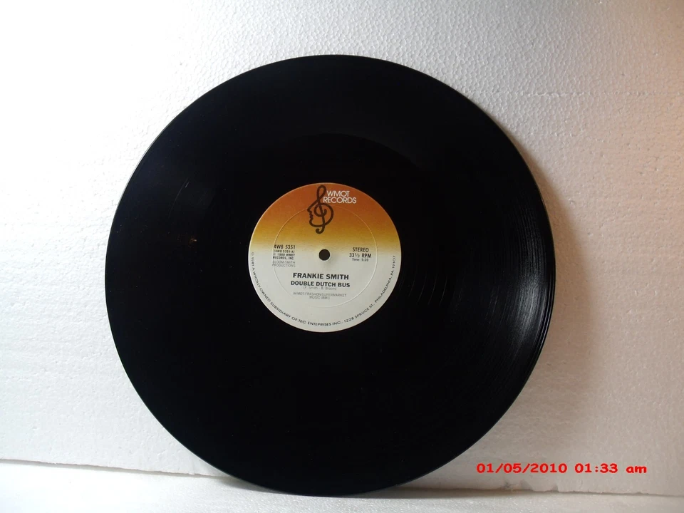 FRANKIE SMITH -(12' SINGLE 33 1/3)- DOUBLE DUTCH BUS (5:20) / INSTRUMENTAL- 1980 - Image 2 of 3