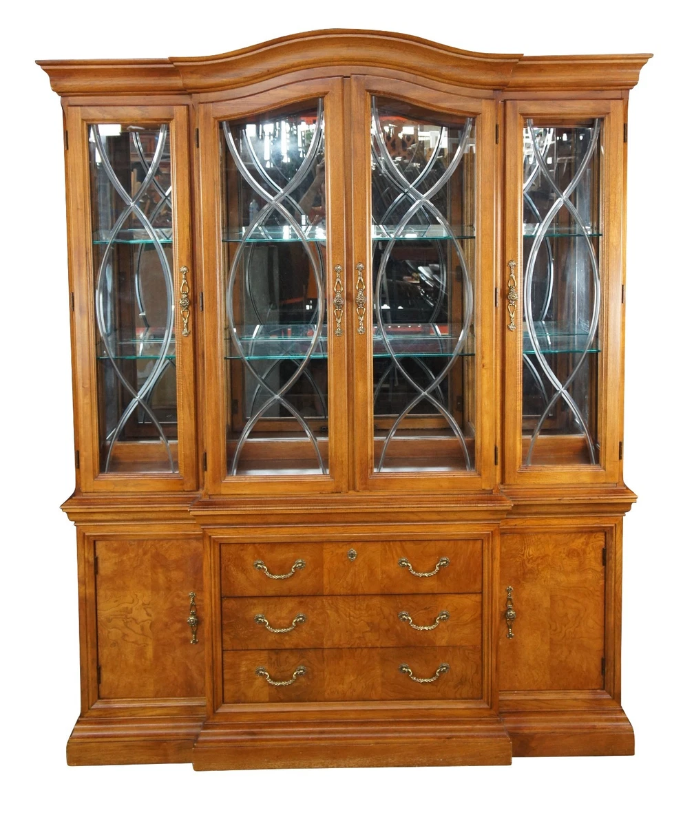 【名品】送料込み Thomasville ファニチャー キャビネット Thomasville Curved Silver Wood Shelf – Dejavu Consignment Furniture