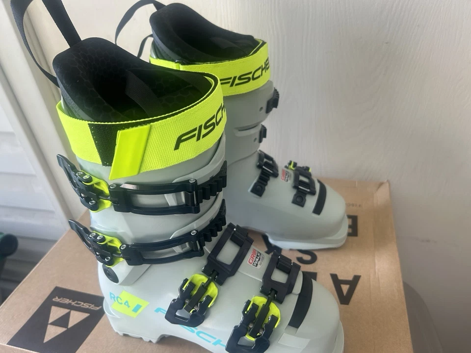 全新 2025 FISCHER RC4 95 MV VAC GW 滑雪靴 (23.5) — 第 4/4 张图片