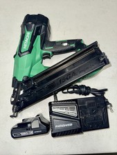 Hitachi NT1865DMA 15-Gauge Cordless Finish Nailer 18v Li-ion battery and charger