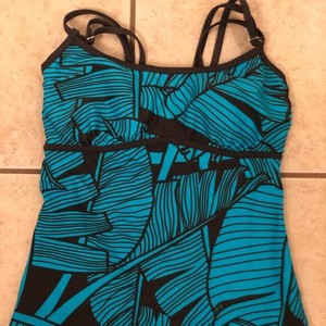 www hapari com modest tankinis