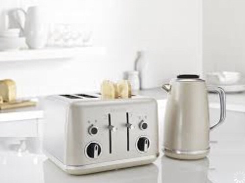 VTT851 Lustra Cream Shimmer Jug Kettle 