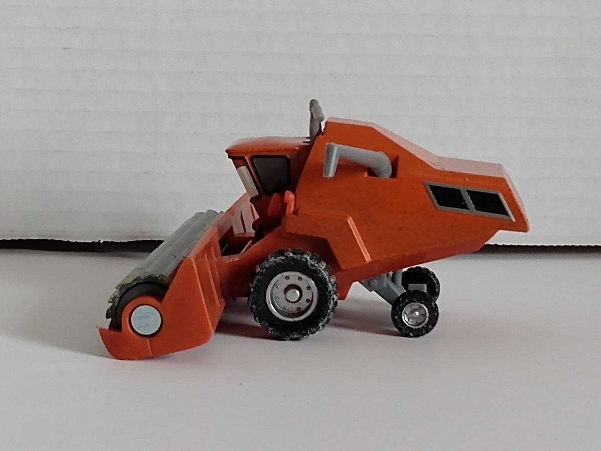 Disney Pixar Cars Deluxe Oversized Die-Cast Vehicle Frank the