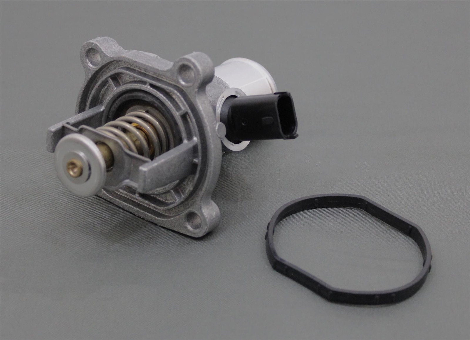 GENUINE VAUXHALL INSIGNIA MERIVA VECTRA Thermostat and Housing NEW 24405922