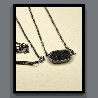 Kendra Scott Elisa Oval Pendant Necklace in Gunmetal and Black