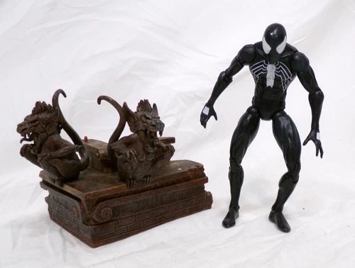 Diamond Select Toys DST Marvel Select Web of Spider-Man Symbiote 7" Figure