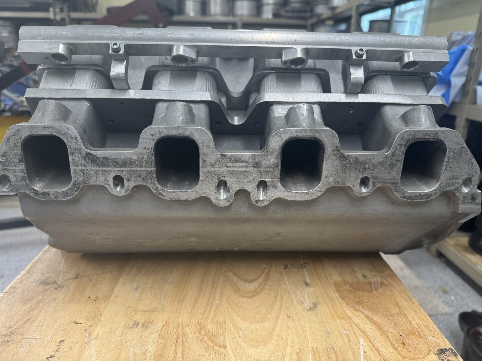 Ford Elan Panos F/I SBF early 2000s Trans-Am manifold For C3 Roush Yates Heads