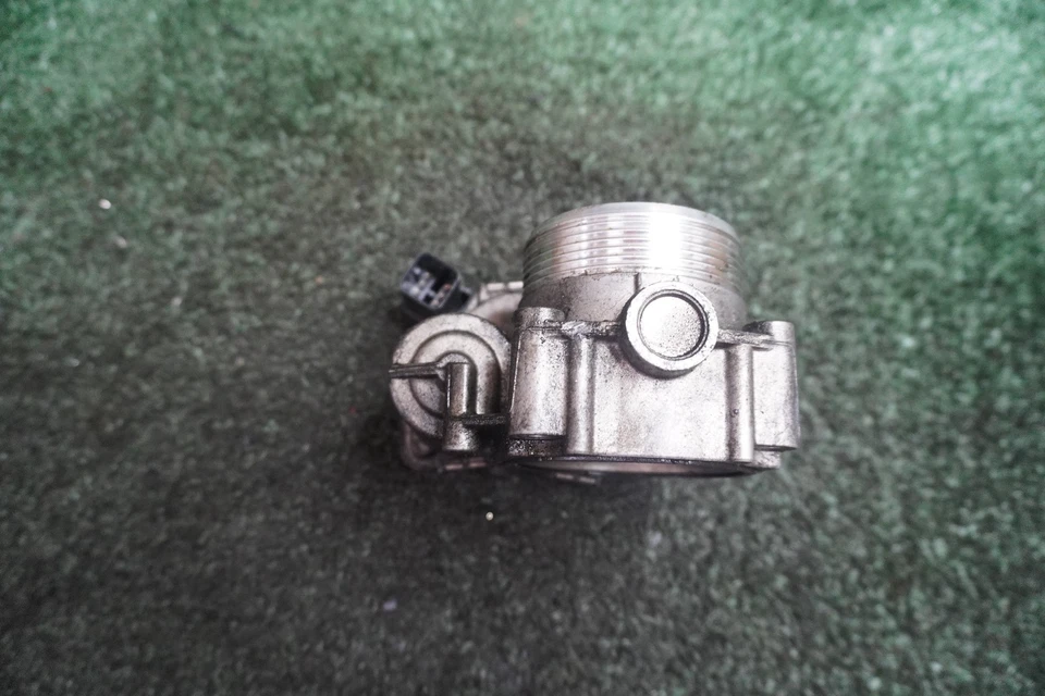 BMW 550i 2009 2010 2011 4,4 L carrocería del acelerador del motor fabricante original 135 k millas A2C53181967 Foto 3 de 4