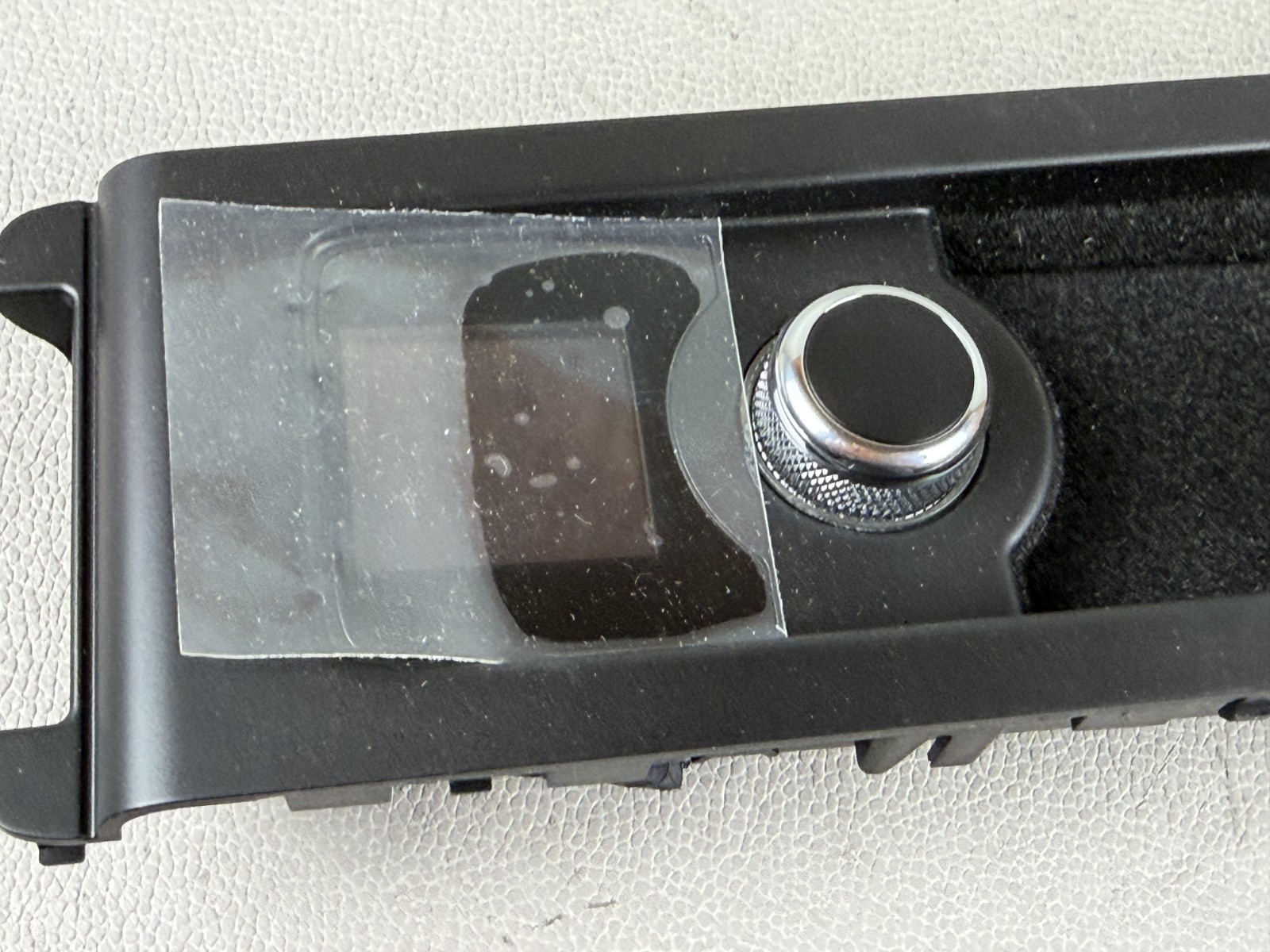 New! 2004-2010 Bentley Continental GT Armrest Cell Phone Receiver OEM 3W0035950C