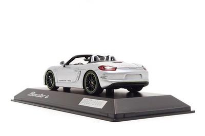Spark 1:43 Porsche Boxster e (981) in Rhodium Silver Metallic