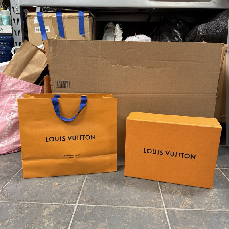 Louis Vuitton Orange Gift Box w/ Matching Shopping Bag Solid Rectangle Paper