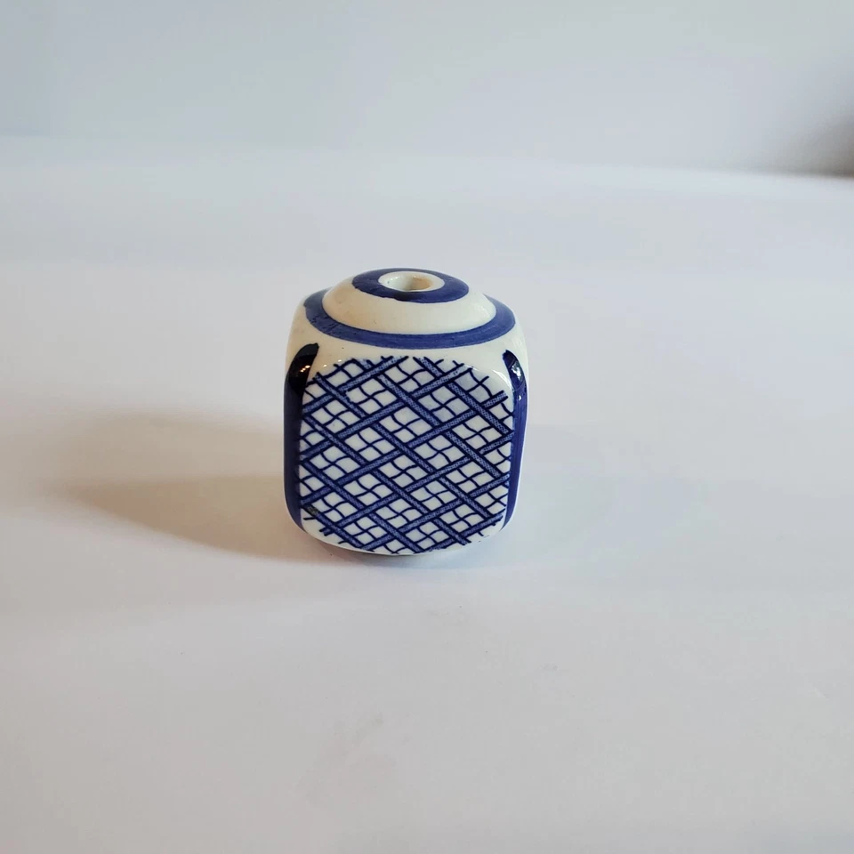 Acabados chinos vintage azul y blanco porcelana diseño paisaje sereno Foto 4 de 4