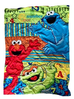 SESAME STREET Toddler Bed Quilted Blanket Elmo Cookie Monster Oscar Grouch 2015 