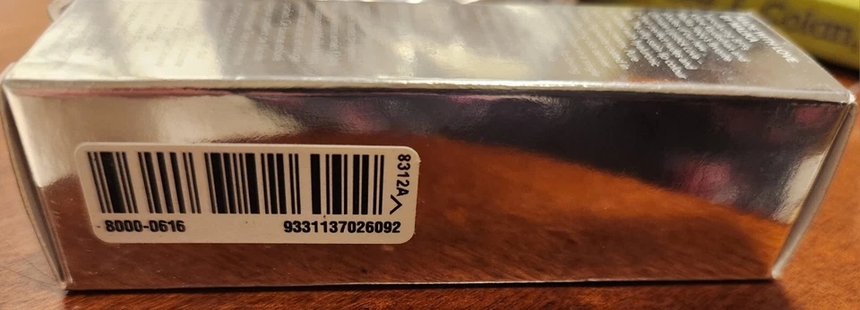 Lápiz labial Becca Khloe Malika Ultimate Love N YOURS VERDADERAMENTE - Talla 0,12 OZ / 3,3 g Foto 4 de 4