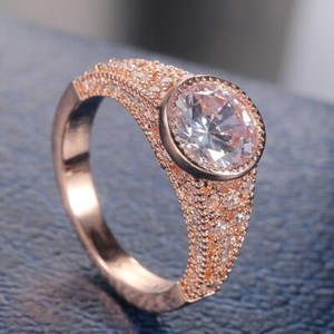 Authentic 10.5mm Cubic Zircon Band Womens 18K Rose Gold Plated Flower Pattern Ring Sz 6-10