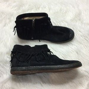 ugg shenendoah moccasin booties