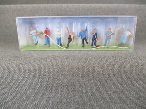Faller escala H0 151060 conjunto de figuras en la granja en embalaje original | Condition: Gebraucht