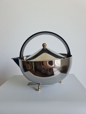 Bodum Teaball Teekanne | Carsten Jørgensen | Komplett mit Teesieb | Edelstahl