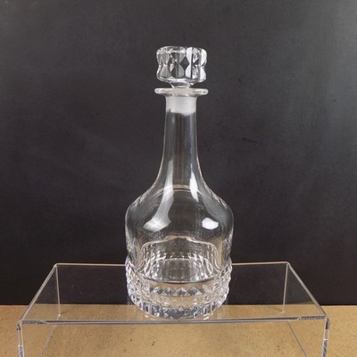 Orrefors Sylvia Crystal Decanter VGC Signed 9.5'' Tall Cut Diamond Pattern