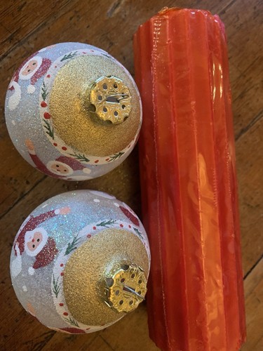 Set 2 Vintage Hand Painted Santa Ornaments  - Bild 6 von 9