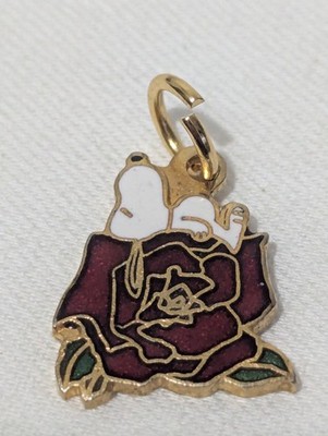 Aviva & United Feature Snoopy & Rose Pendant Cloisonne Make In Taiwan 1970s