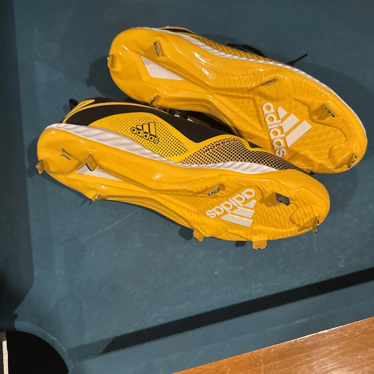 Preços baixos em Adidas Icon | eBay