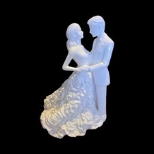 Waterford Modern Love Bride  Groom Cake Topper   Monique Lhuillier   Bone China