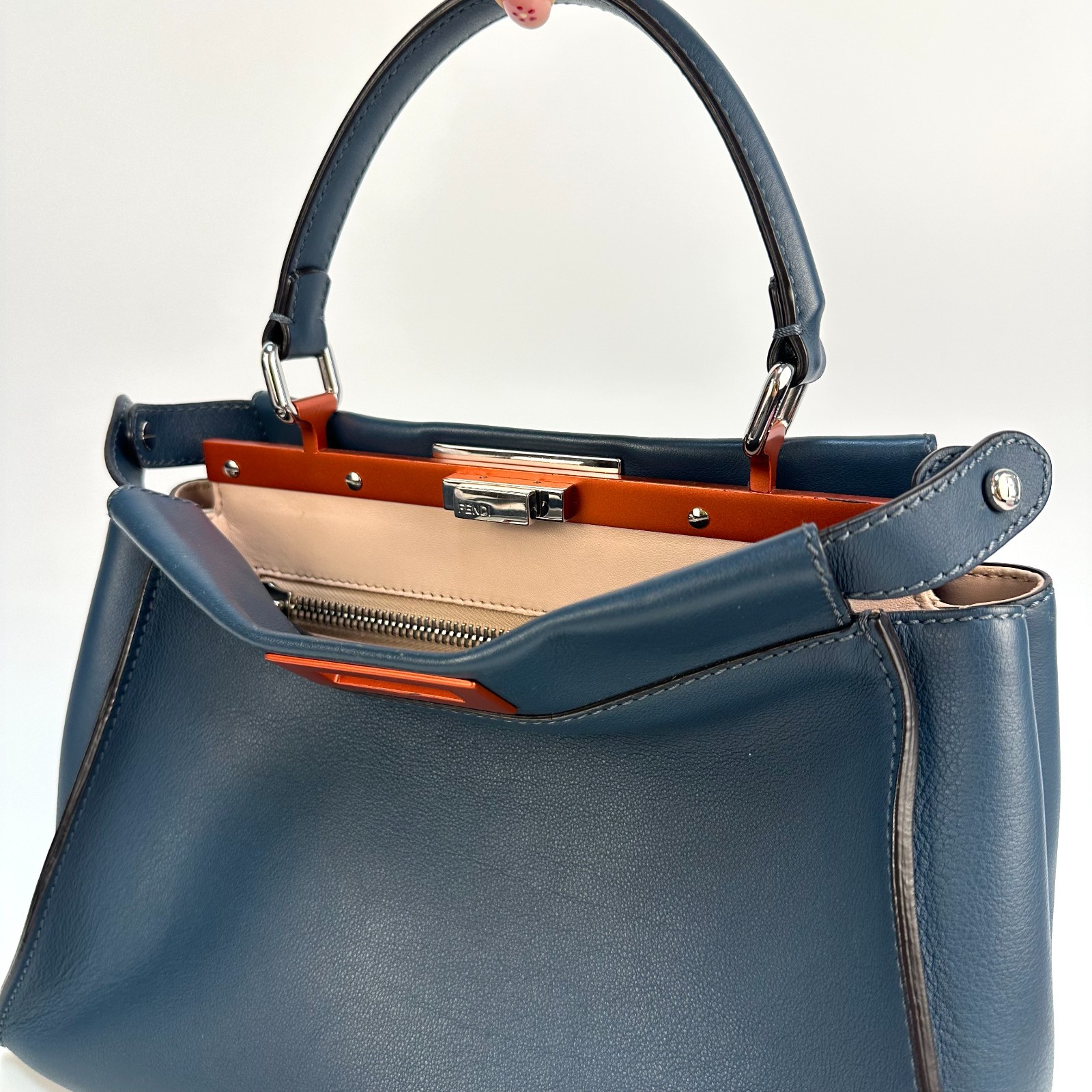 Peekaboo Handbag in Blue Leather RRP £4200.0 image 3
