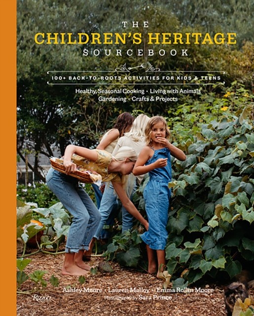 The Children's Heritage Sourcebook by Ashley Moore (Hardback Book)