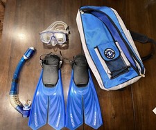Scuba U.S. Divers First To Dive Flippers 2 Snorkels Plus Bag ADULT SMALL S 3-6 