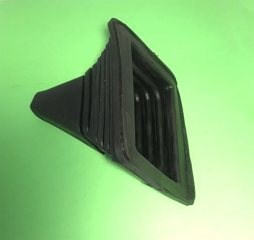 Cubierta de bota de goma para cambio de marchas para camioneta Mitsubishi L200 Mighty Max Lancer Colt Foto 2 de 2