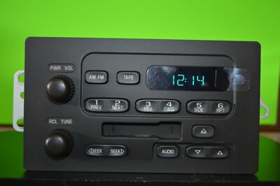01 02 Chevrolet Express GMC Savana factory cassette player radio 15074531 OEM GM