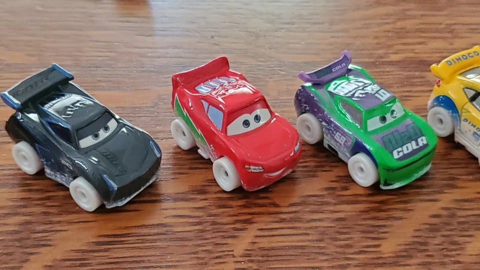DISNEY PIXAR CARS DIE CAST MINI RACERS ADVENT CALENDAR 2020 FREE SHIP $15+ - Image 4 of 4