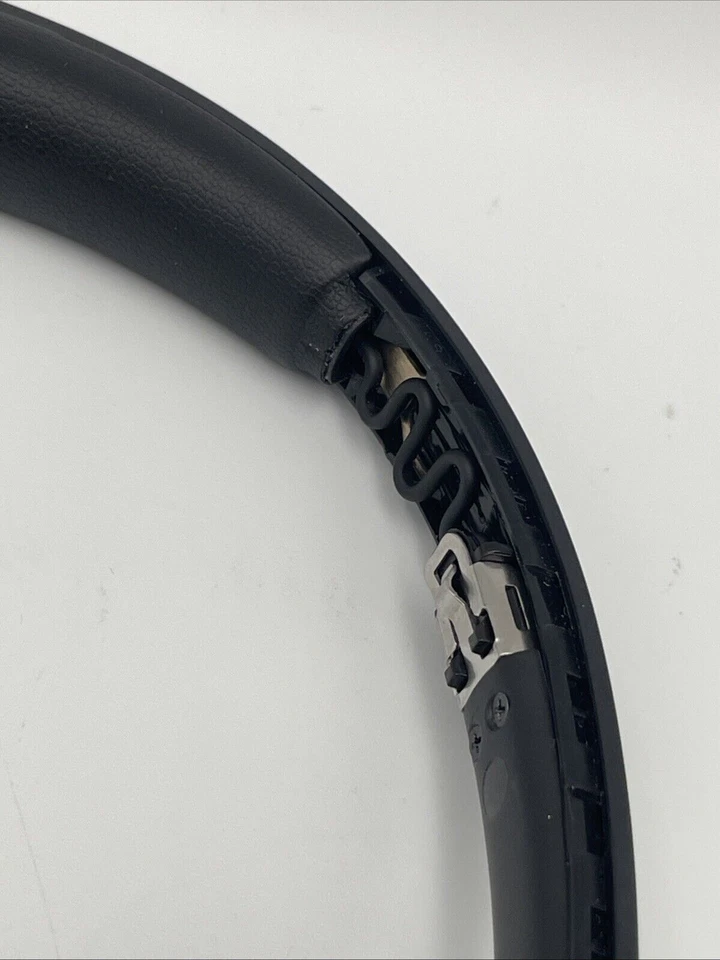 Microsoft 1989 Modern USB Headset - Black 6ID-00012 - Please Read! (Working) - Image 3 of 4