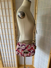 Coach Kristin  purse 💕original ,very nice, no cracks 💕