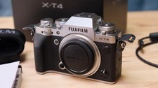 Repair Inspected FUJIFILM Fuji X-T4 Body Silver
