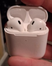 Apple AirPods Pro 2nd Generation Wireless Ear Buds USB-C Charging with Case