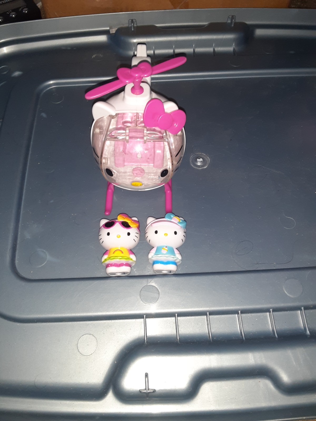 Jada Toys Hello Kitty Rescue Emergency Rescue Helicopter + 2