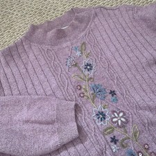 vintage floral embroidered sweater. Cottagecore Country Cotton. Medium
