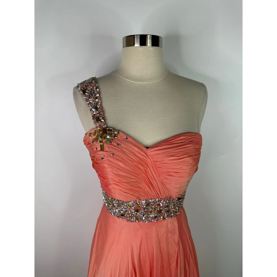 Vestido formal adornado Cassandra Stone de Mac Duggal talla 4 Foto 4 de 4
