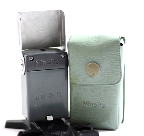 MINOLTA BABY BC III CAMERA FLASH WITH SYNCH CORD AND CASE (EXCELLENT)