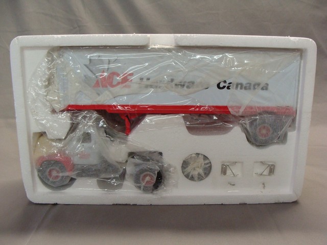 Ace Hardware Canada 1960 Model B-61 Mack Toy Tractor Trailer, 1997 1st Gear | eBay
