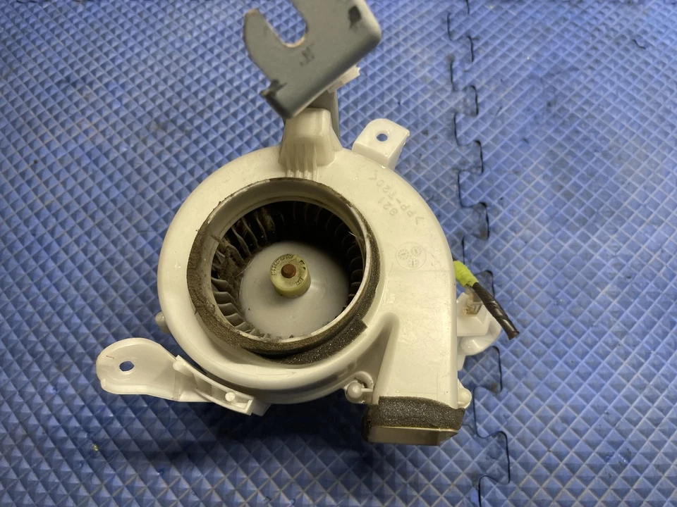 Motor de Soplador de Calefacción de A/C Toyota Prius 2004-2009 OEM Foto 3 de 4