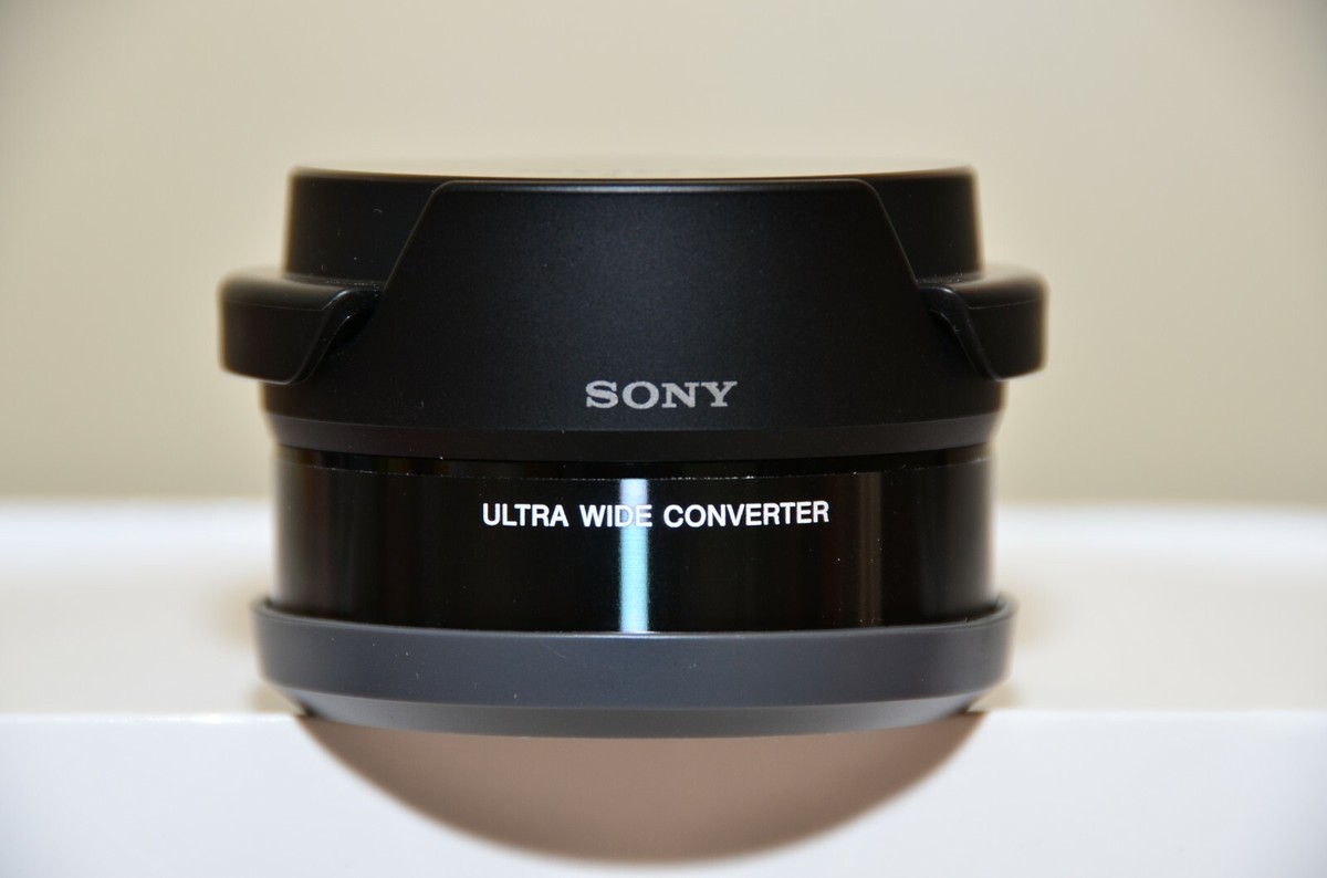 Sony VCL-ECU2 Ultra Wide Converter for SEL16F28 / SEL20F28 Lens
